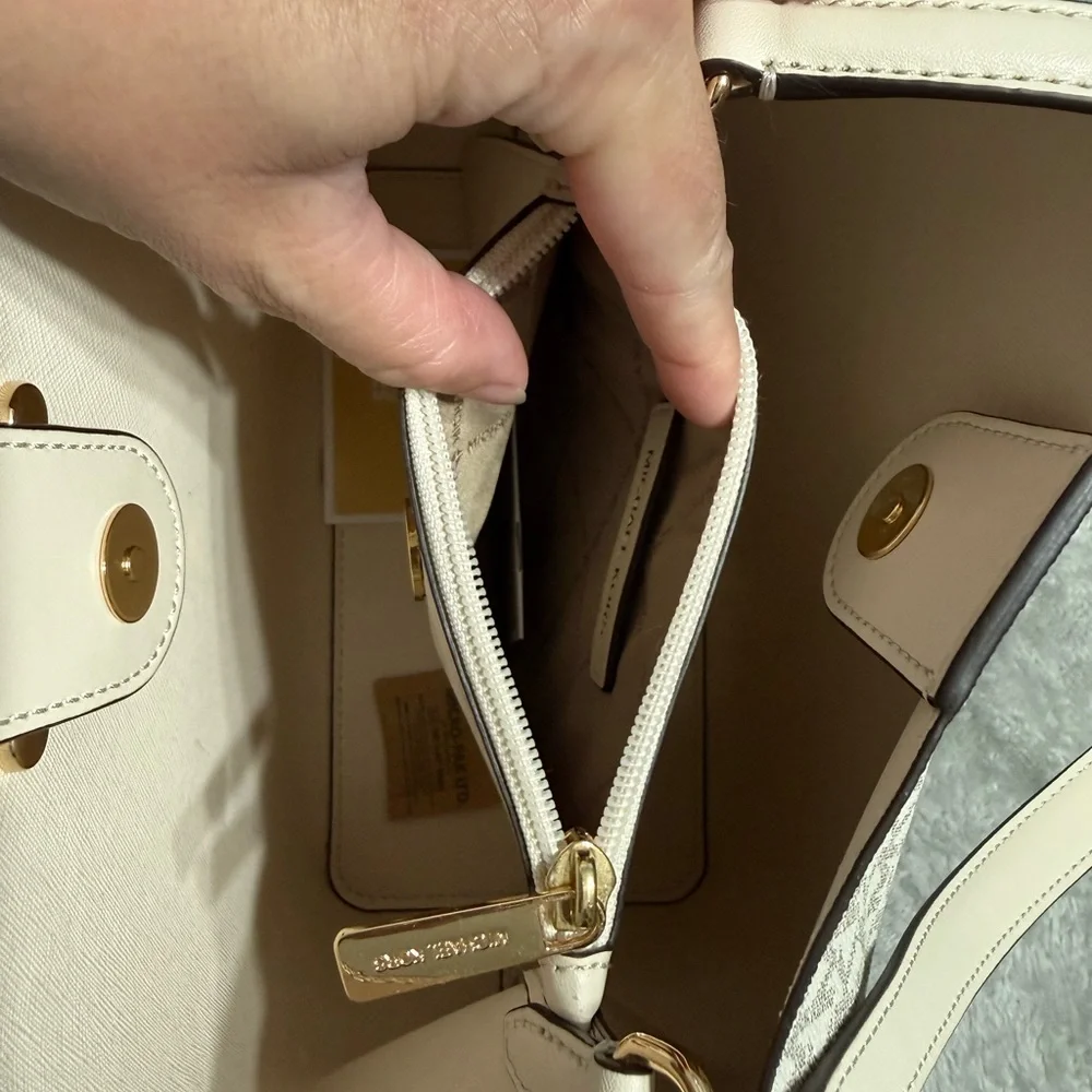 Michael Kors Women's Signature Logo Tote and Zip Wallet Set in Vanilla/Acorn